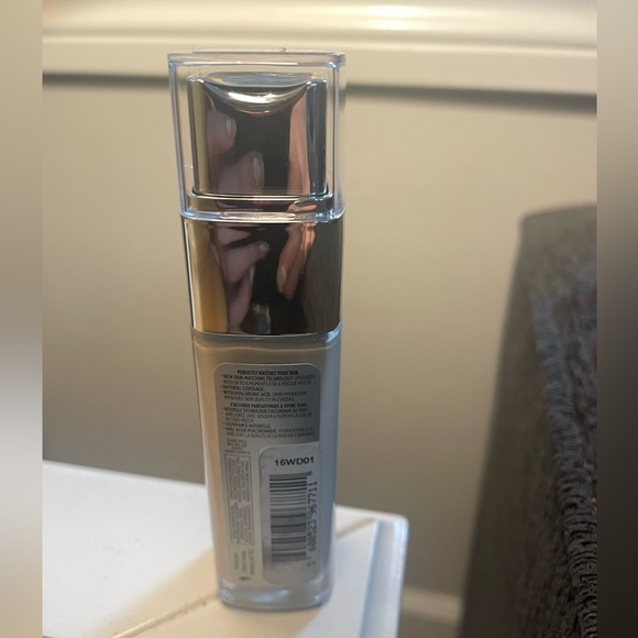 L’Oreal True Match Foundation 2.5N BRAND NEW - Picture 2 of 3